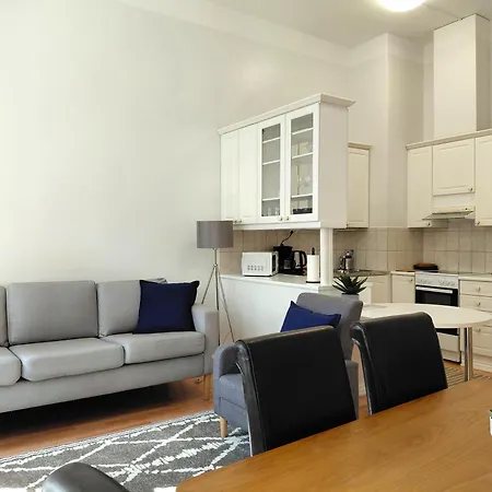 Kotimaailma - Keskustanelioe - Haemeenkatu 2 *